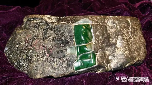 你不知道的翡翠原石秘密 如何辨别翡翠原石？