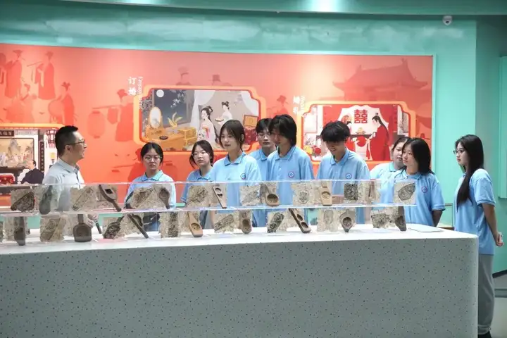 运河糕版映匠心 文脉传承青年行 | 塘栖校区大运河糕版博物馆参观活动(图6)