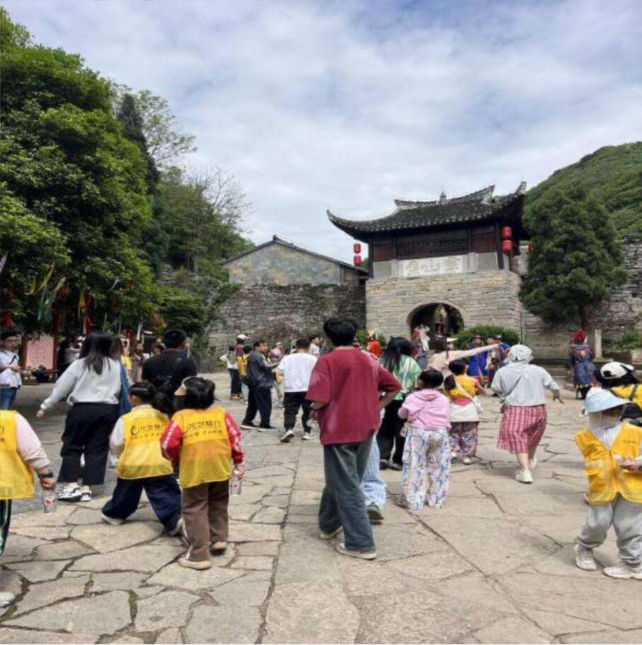 侠风再起，安顺云峰屯堡景区沉浸式剧本杀等你来开本！