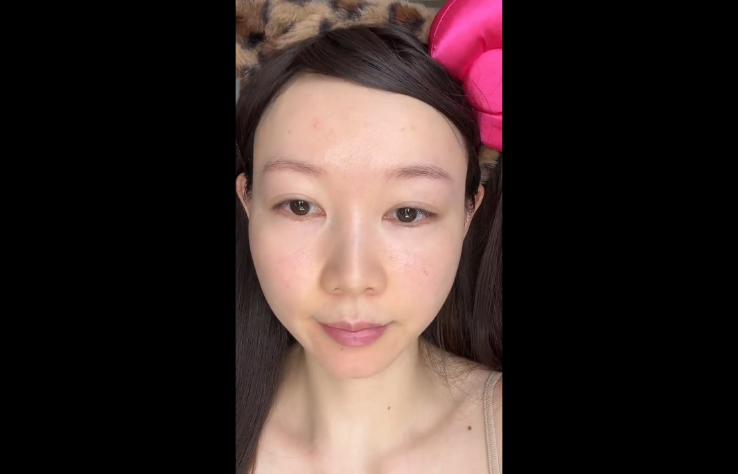 图片[2]|珂珂宝抖音复播，素面朝天关美颜换赛道进入美妆博主|阿里舞台