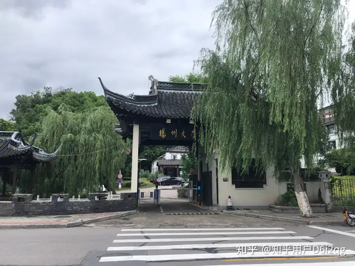 高考只有双非水平，想学理论物理，如何择校？还是复读？很迷茫？