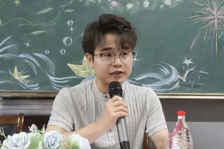 浙江省广播电视中等专业学校第六届学生会换届选举暨23级退会仪式(图3)