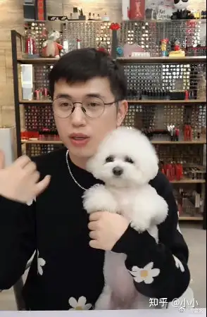 如何看待李佳琦小助理付鹏转到幕后不再参与直播