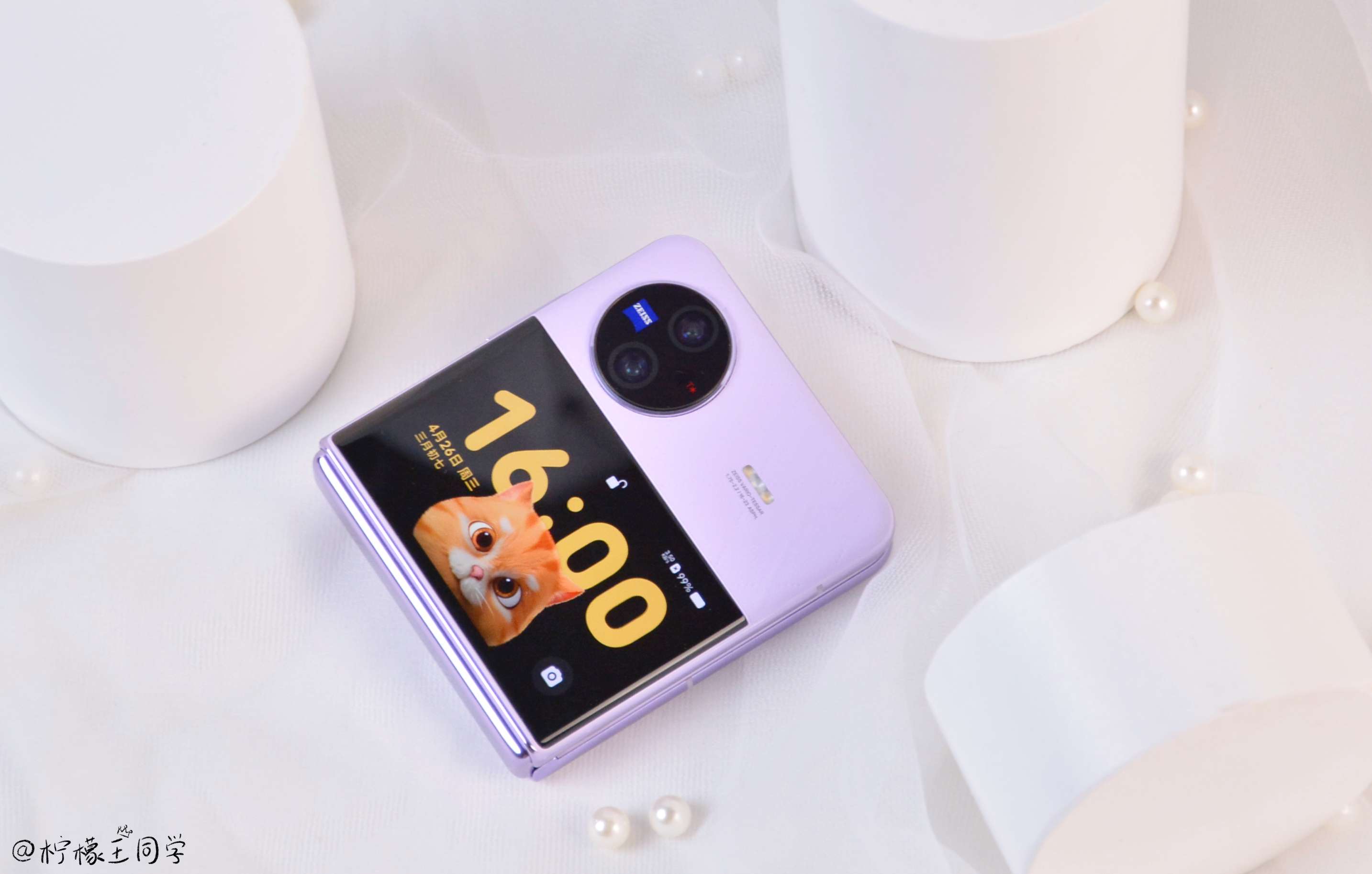 柠檬王同学 的想法: vivo x flip 发布后,vivo的产品布局也就