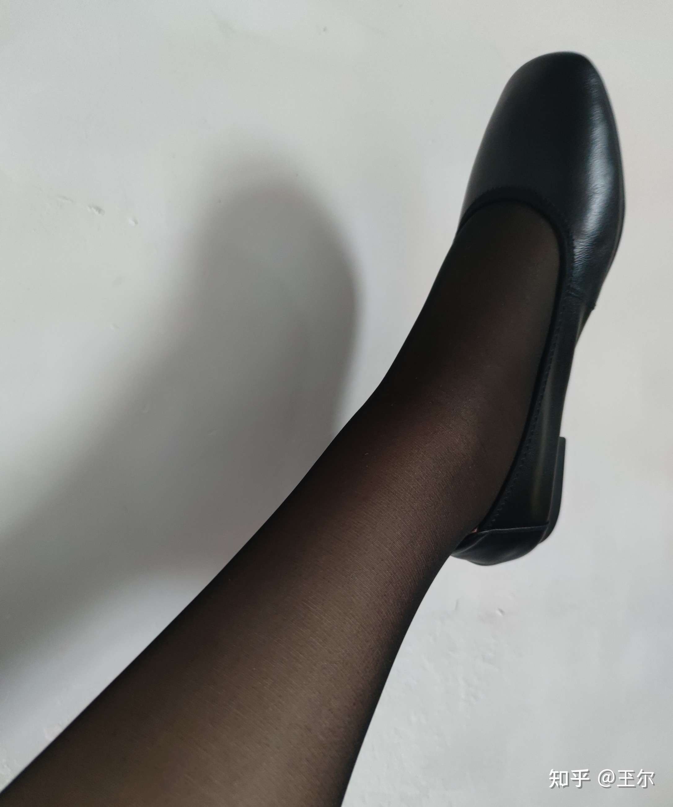 玊尔 的想法: 最爱的嗨丝 #丝袜# #大白腿# - 知乎