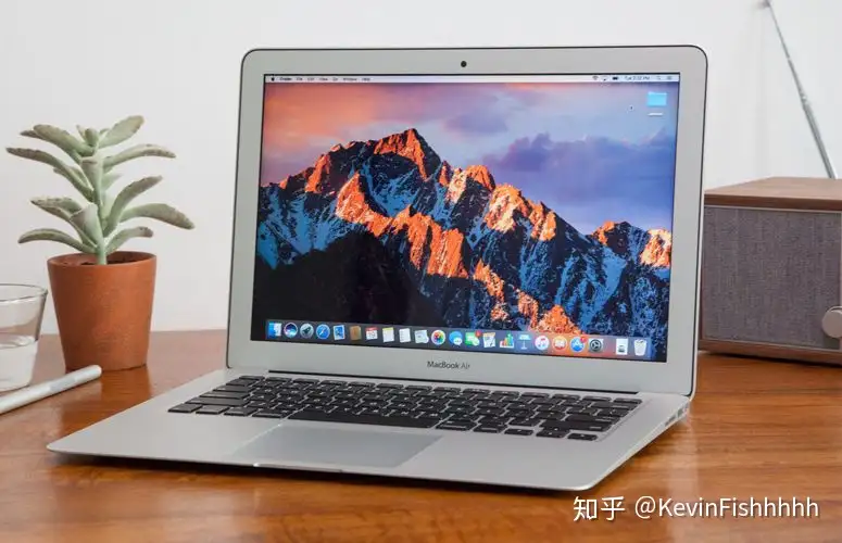 老款MacBook Air（2017款）与全新的MacBook Air 相比，还有优势