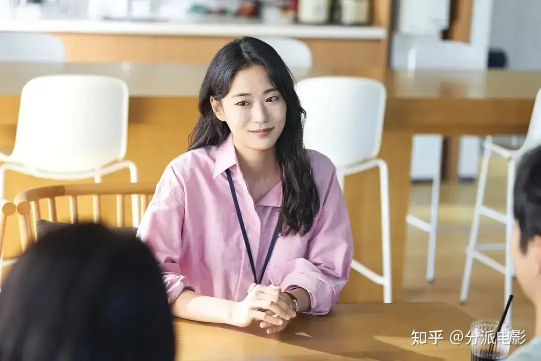 《爱情怎么翻译？》豆瓣8.5，登顶15国收视榜首！