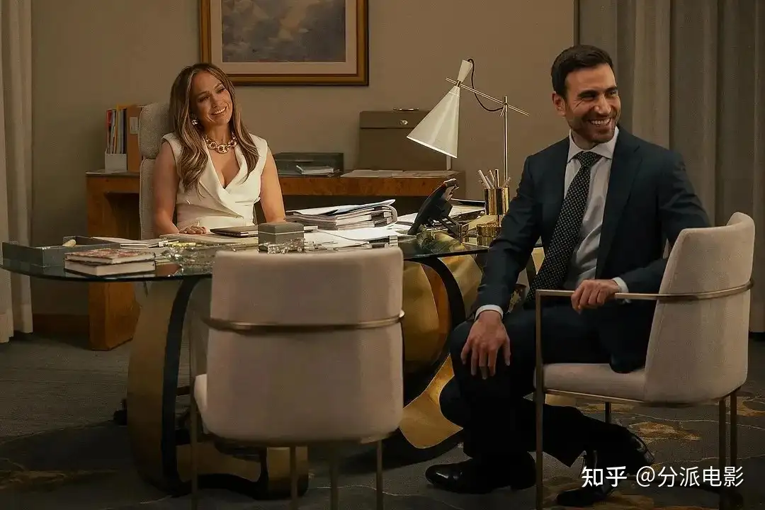 《同事以上,恋人未满》天后出演霸道女总,上演R级办公室恋情