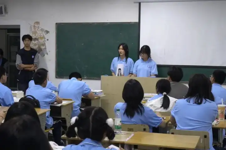 汇萃添新翼 薪火续华章 | 塘栖校区学生会纳新！(图2)