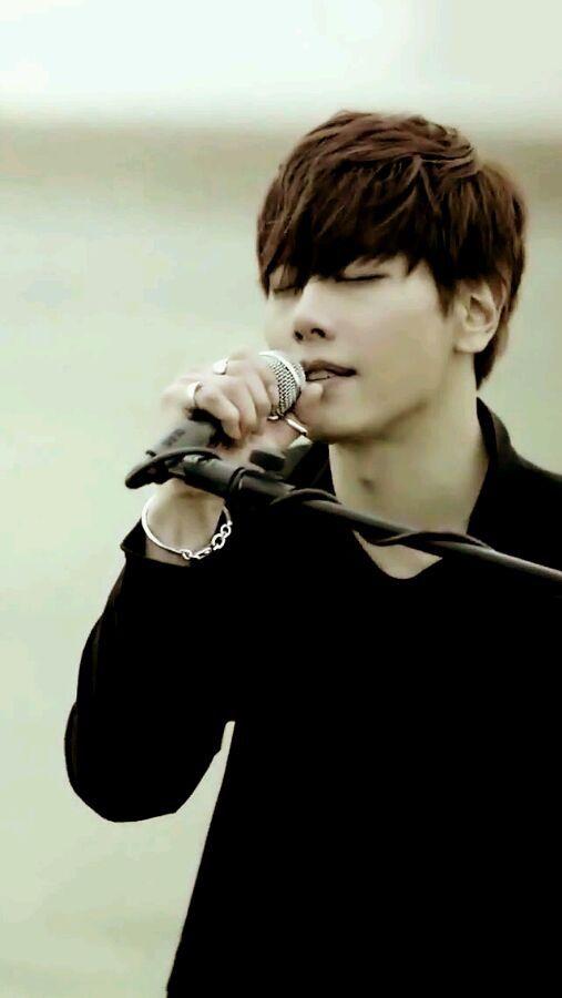 如何评价韩国歌手naul和朴孝信的唱功? - 知乎