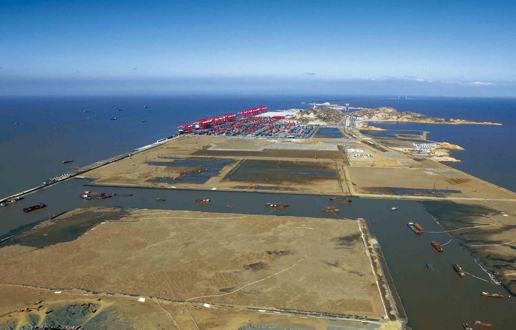 世界上以前有过像中国在南沙填海造岛这样的行动吗?