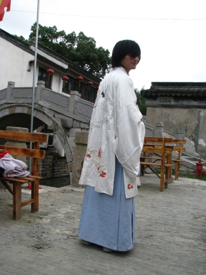 男生穿女式汉服是什么样的体验