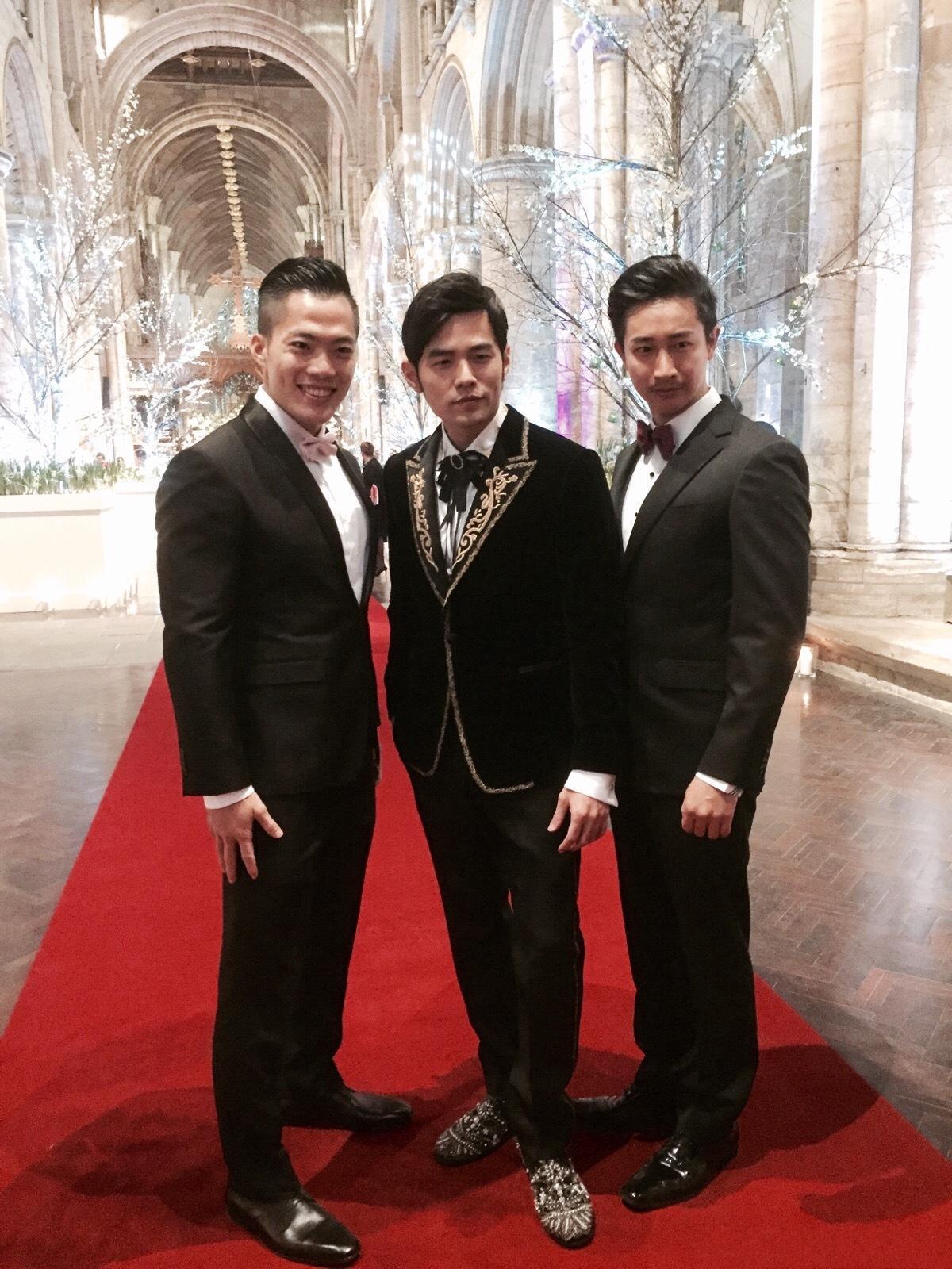 你觉得周杰伦的婚礼和黄晓明的婚礼哪个比较高逼格