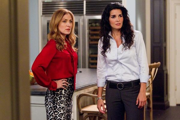 美剧妙女神探中的女法医maura穿搭有何特色