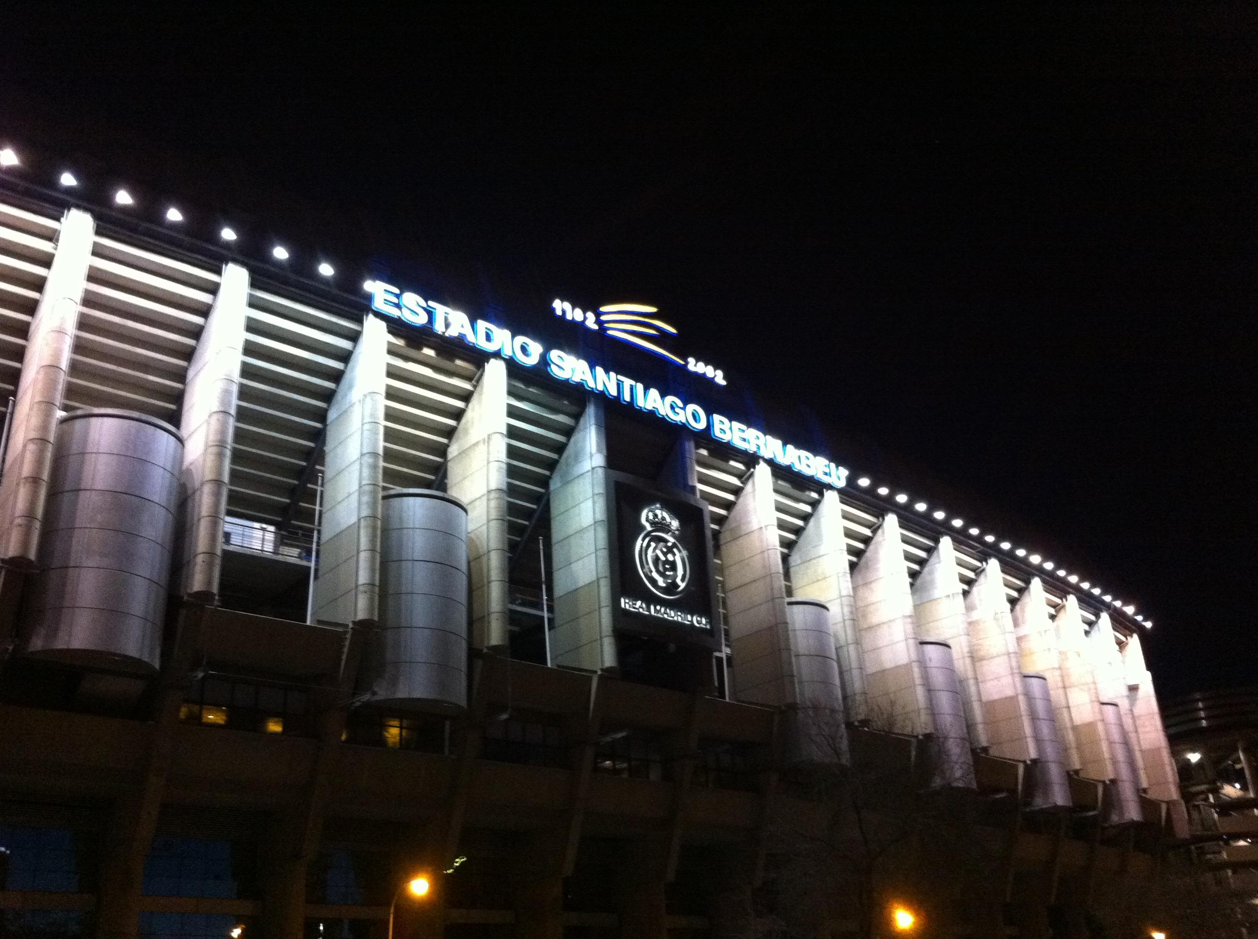 皇马球迷去伯纳乌看球赛是一种怎样的体验