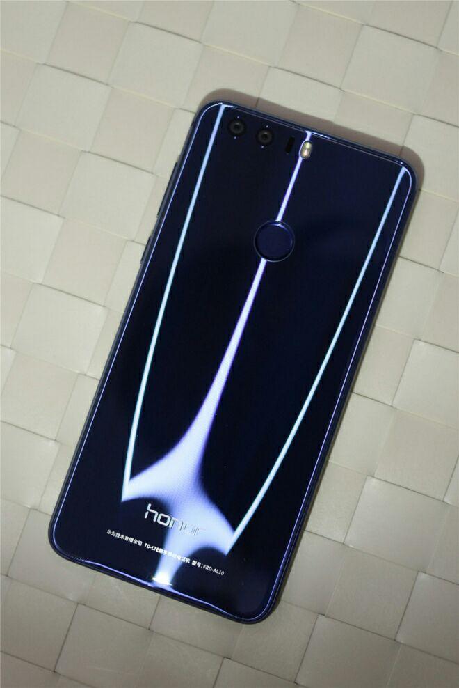 荣耀八哪个版本最值得买大学女生用