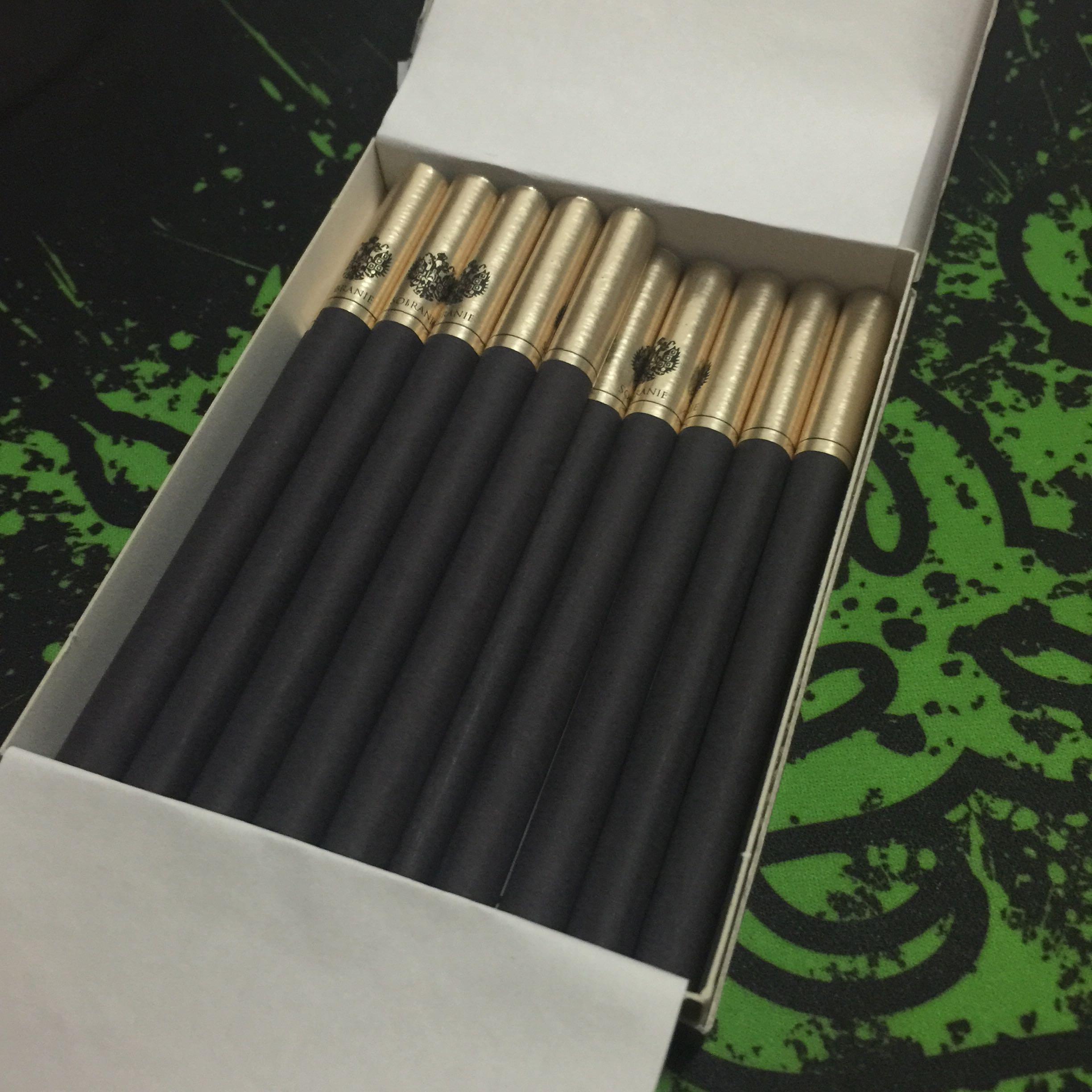 老炮儿中吴亦凡抽的是什么烟? - 知乎