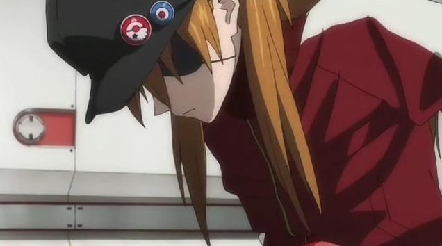 福音战士新剧场版q中明日香帽子上的两个徽章都有什么意义