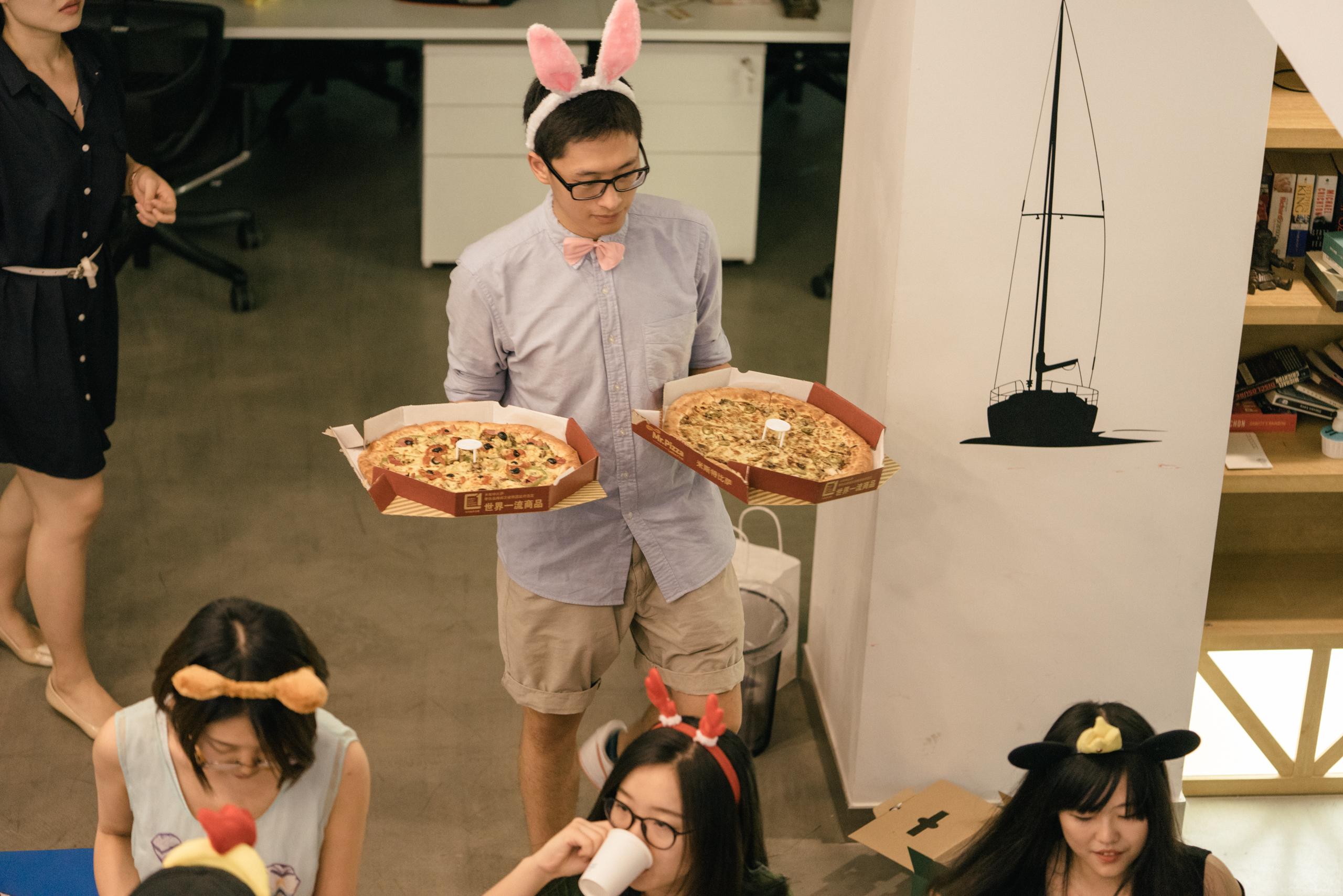 参加刘看山暖房趴是怎样一种体验