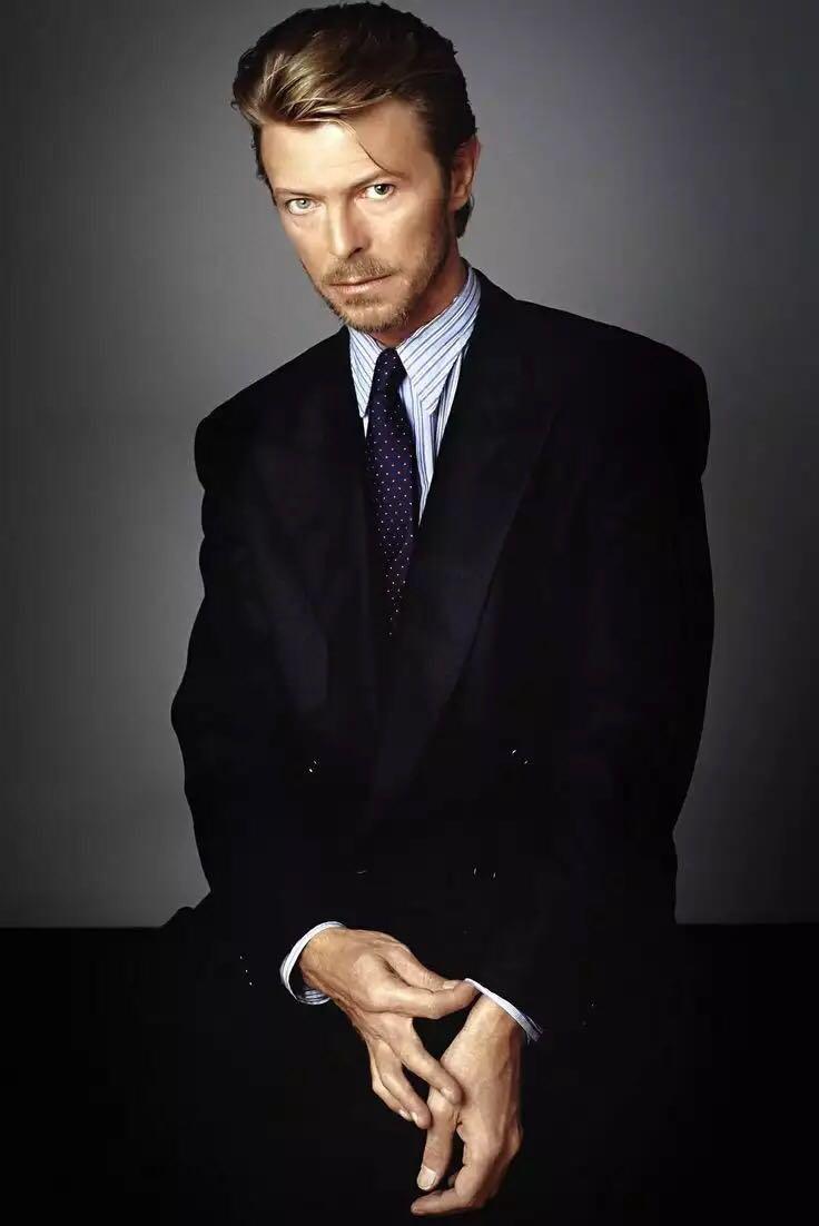 你如何看待 david bowie?