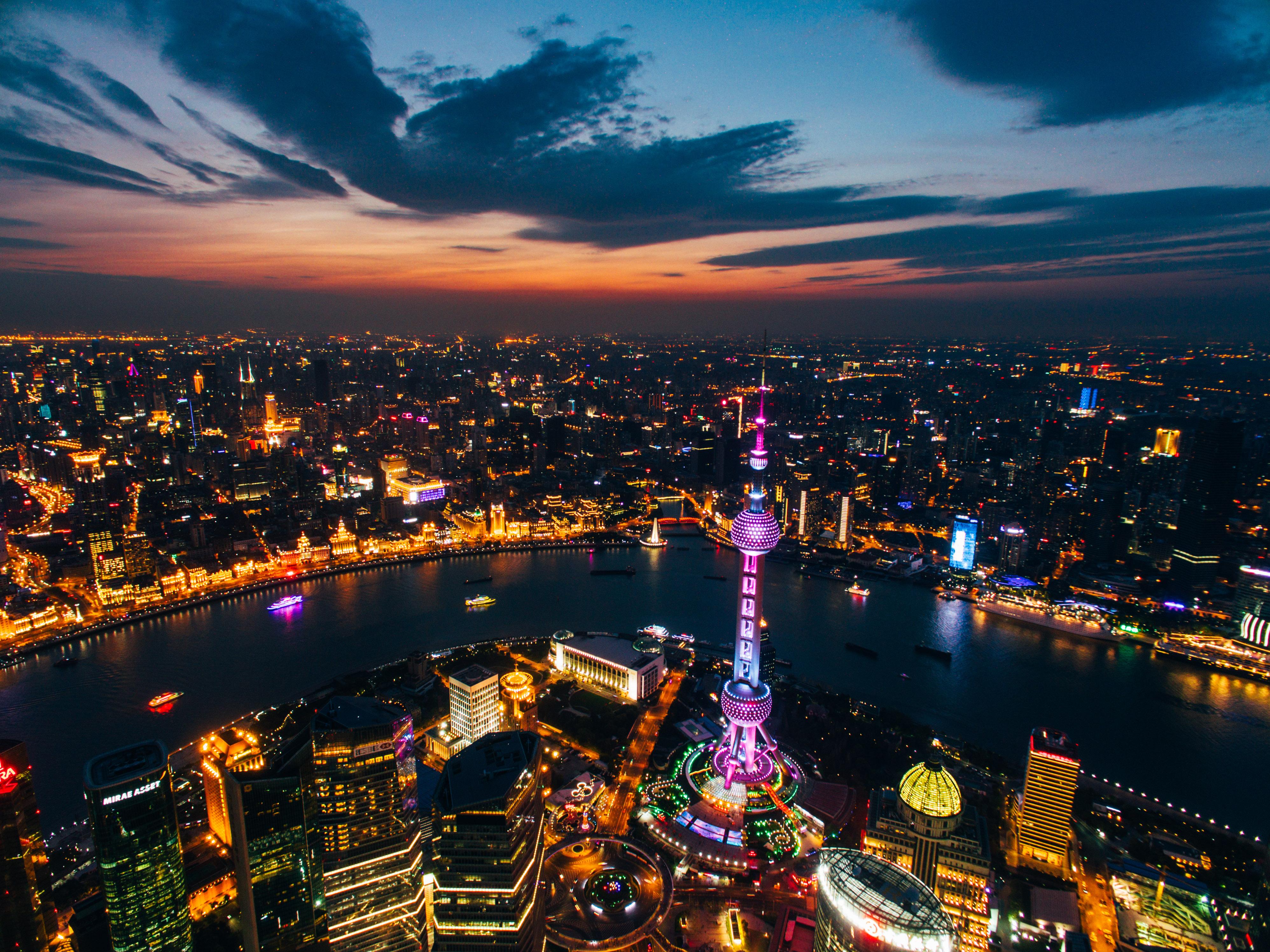 上海市中心有哪些高楼可以爬楼摄影? - 知乎