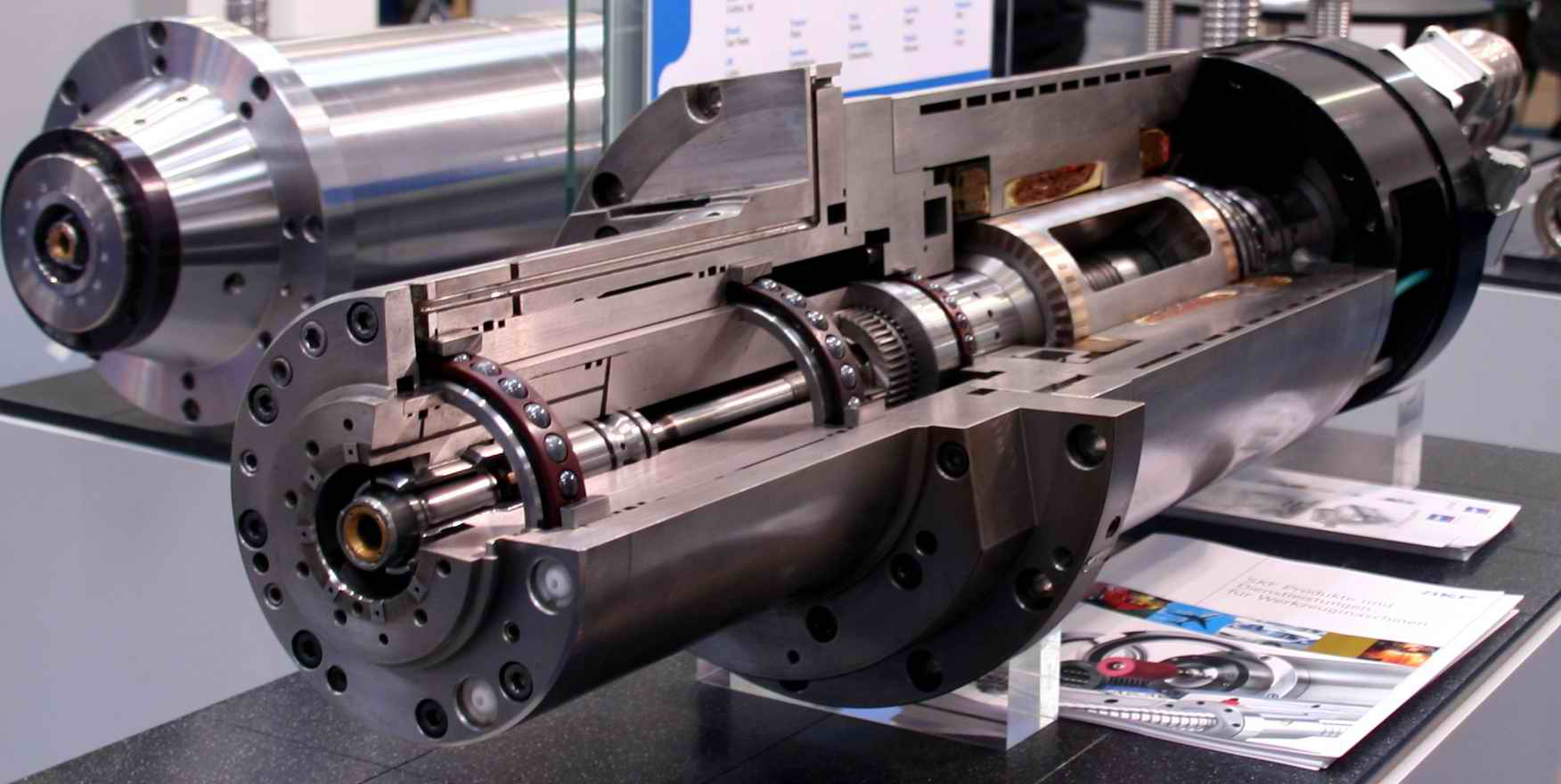 与普通机床相比,数控机床的进给传动系统有哪些特点? - 知乎