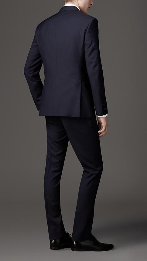 西装单开叉双开叉有什么讲究吗