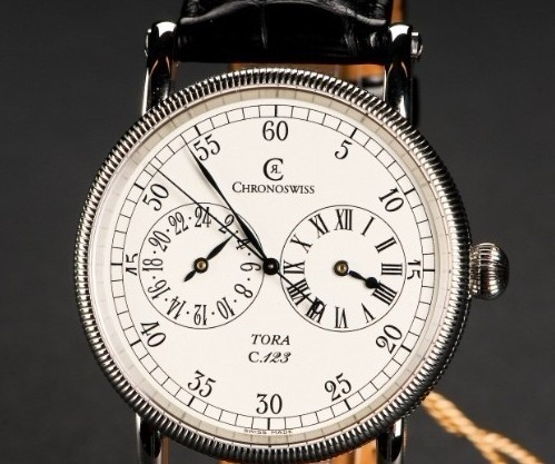 电影无间道1中梁朝伟戴的是什么表