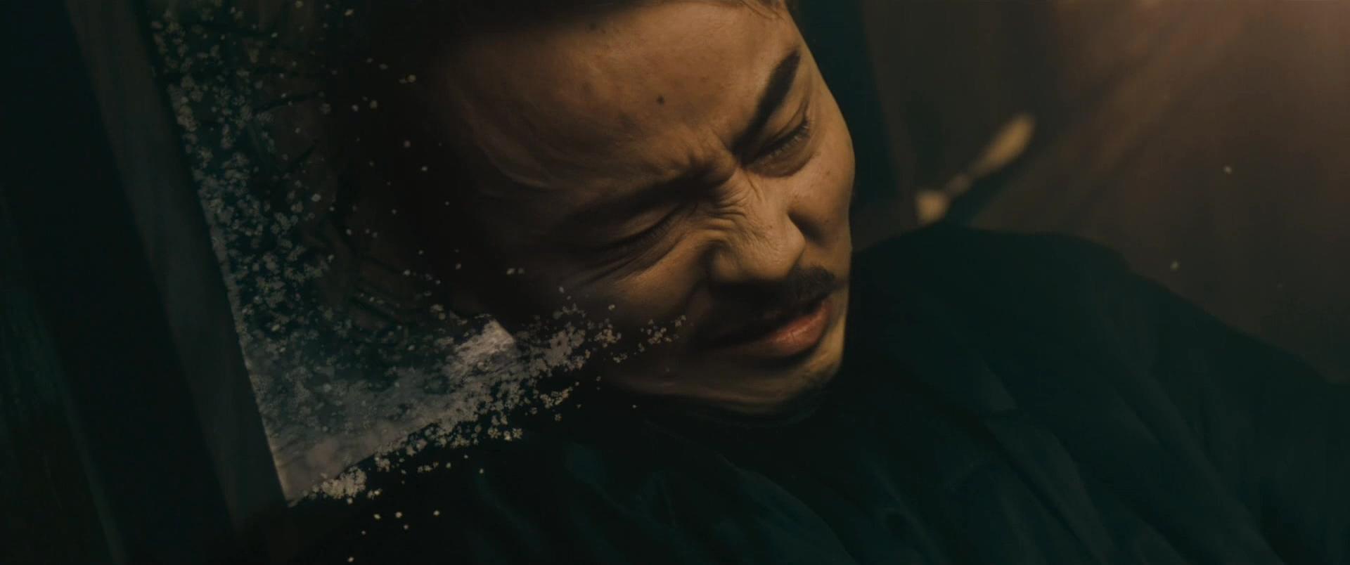 一代宗师里宫二将马三打飞撞到火车上时用的最后一招托下巴是老猿挂印