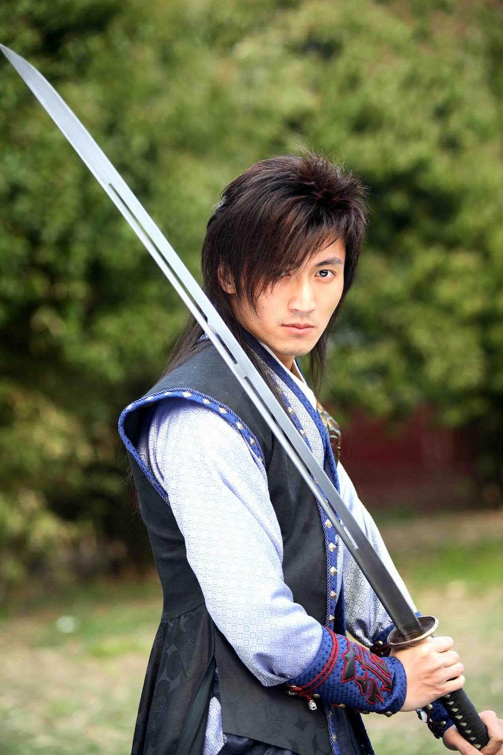 古龙小说中有哪些人物形象被影视形象给扭曲了? - 知乎