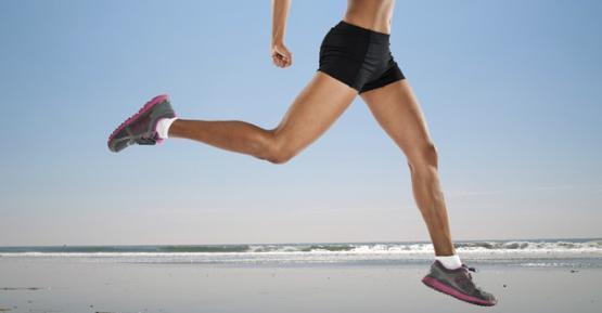 2个动作检查你的跑步是否会使用臀部