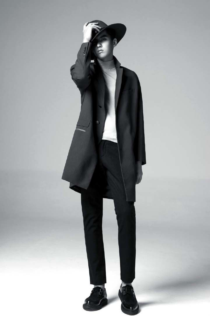 求一张吴亦凡全身照越帅越好的