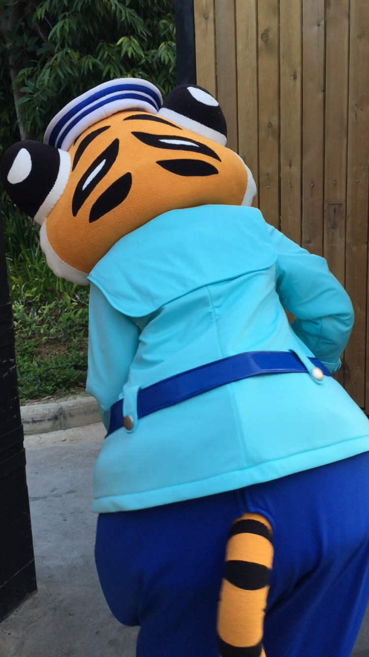 扮人偶卖萌动作有哪些? - 知乎