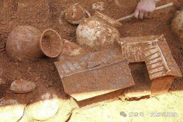 “古代贵族坟墓惊现黄金宝藏!巴拿马考古大发现” - 知乎