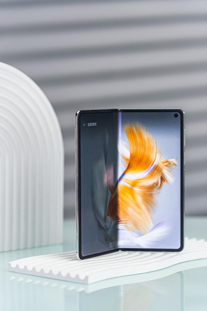 抢购华为mate x3时也可以看看这台不错的折叠屏