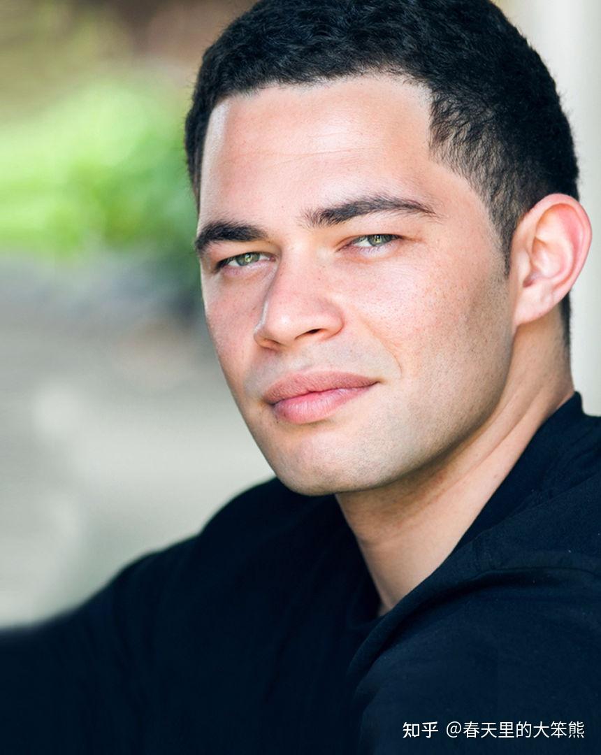 有没有姐妹有速度与激情9多姆年轻时候扮演者温尼贝内特的照片简介