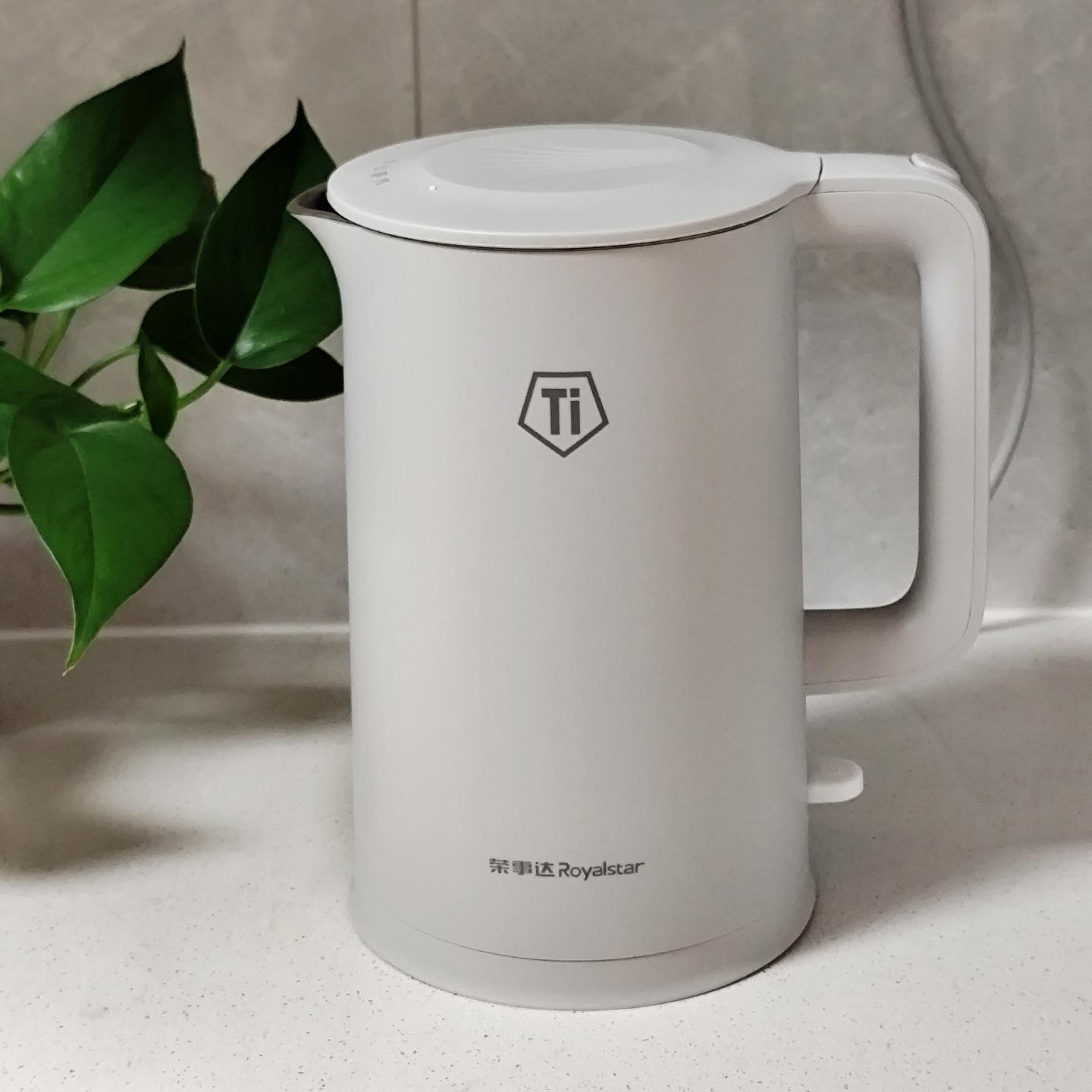不锈钢烧水壶总有铁锈味?亲测荣事达钛烧水壶,早买早享受!