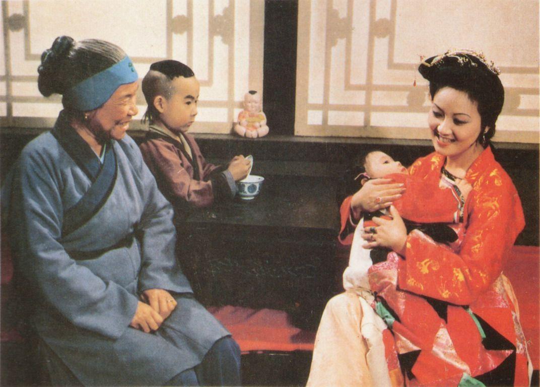 刘姥姥与巧姐儿的三次缘分