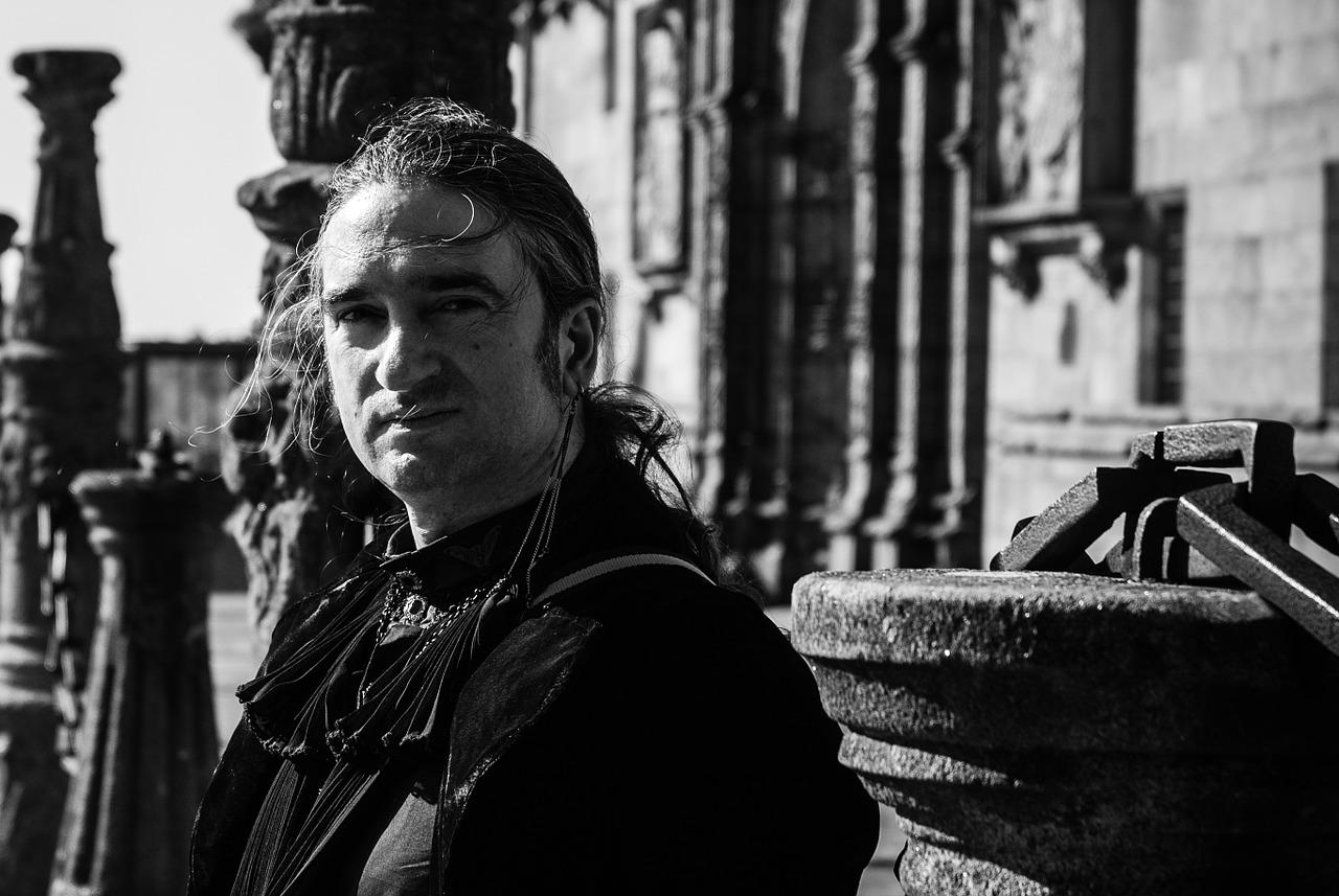 4. 寓意神秘象征