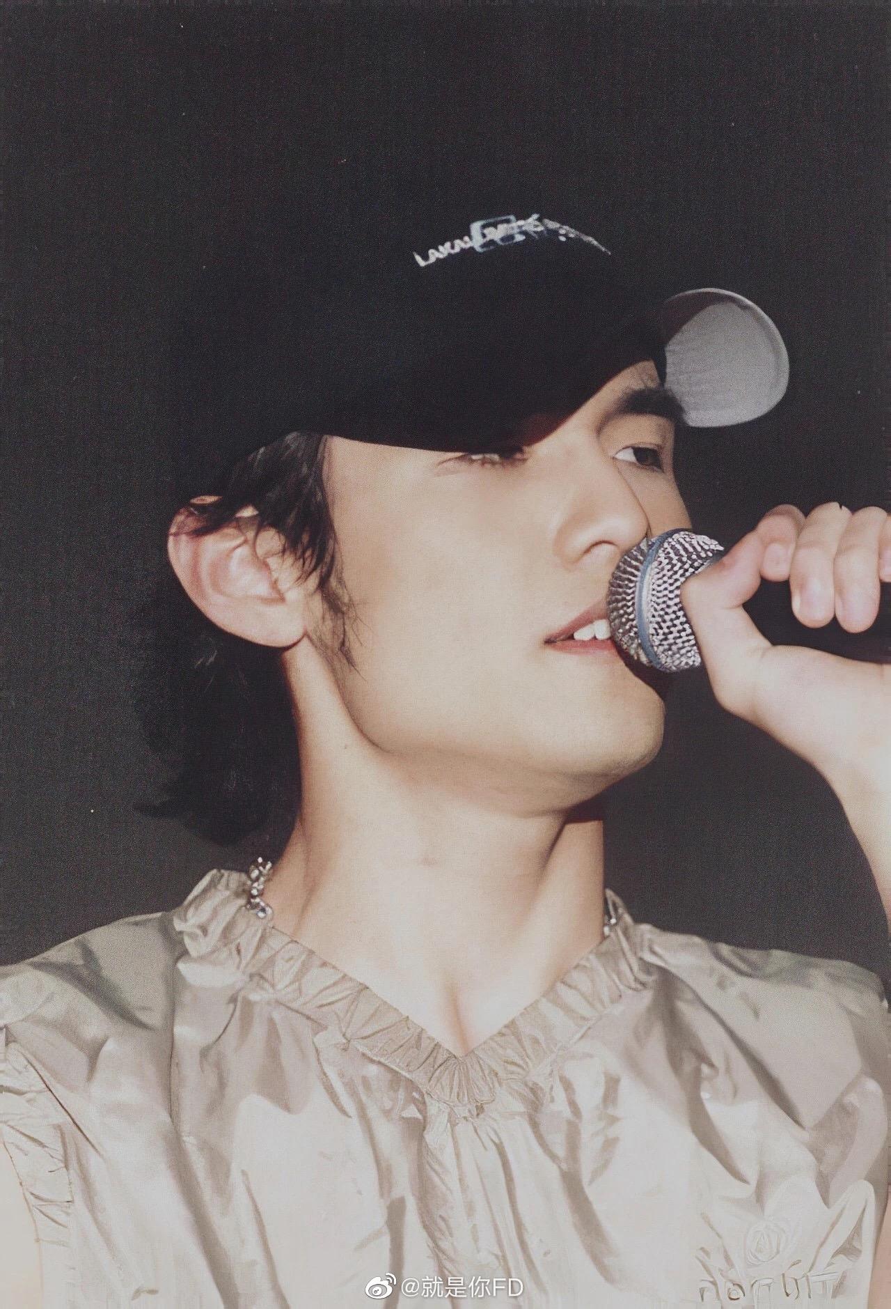 如何寻找周杰伦 07 年以前的壁纸或图片?