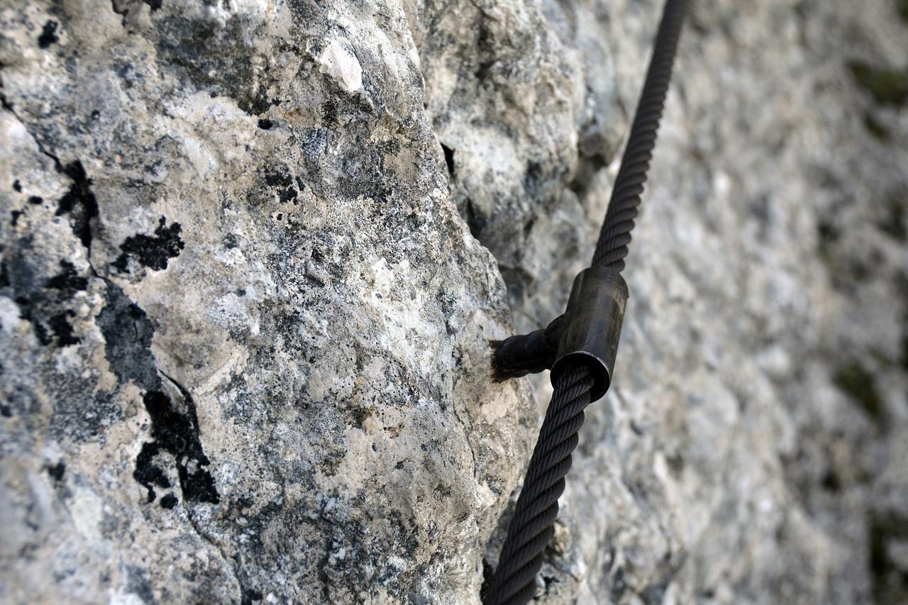 钢丝绳是什么材质