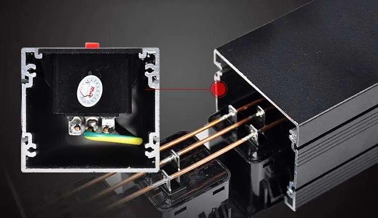 机柜的pdu安装位置?