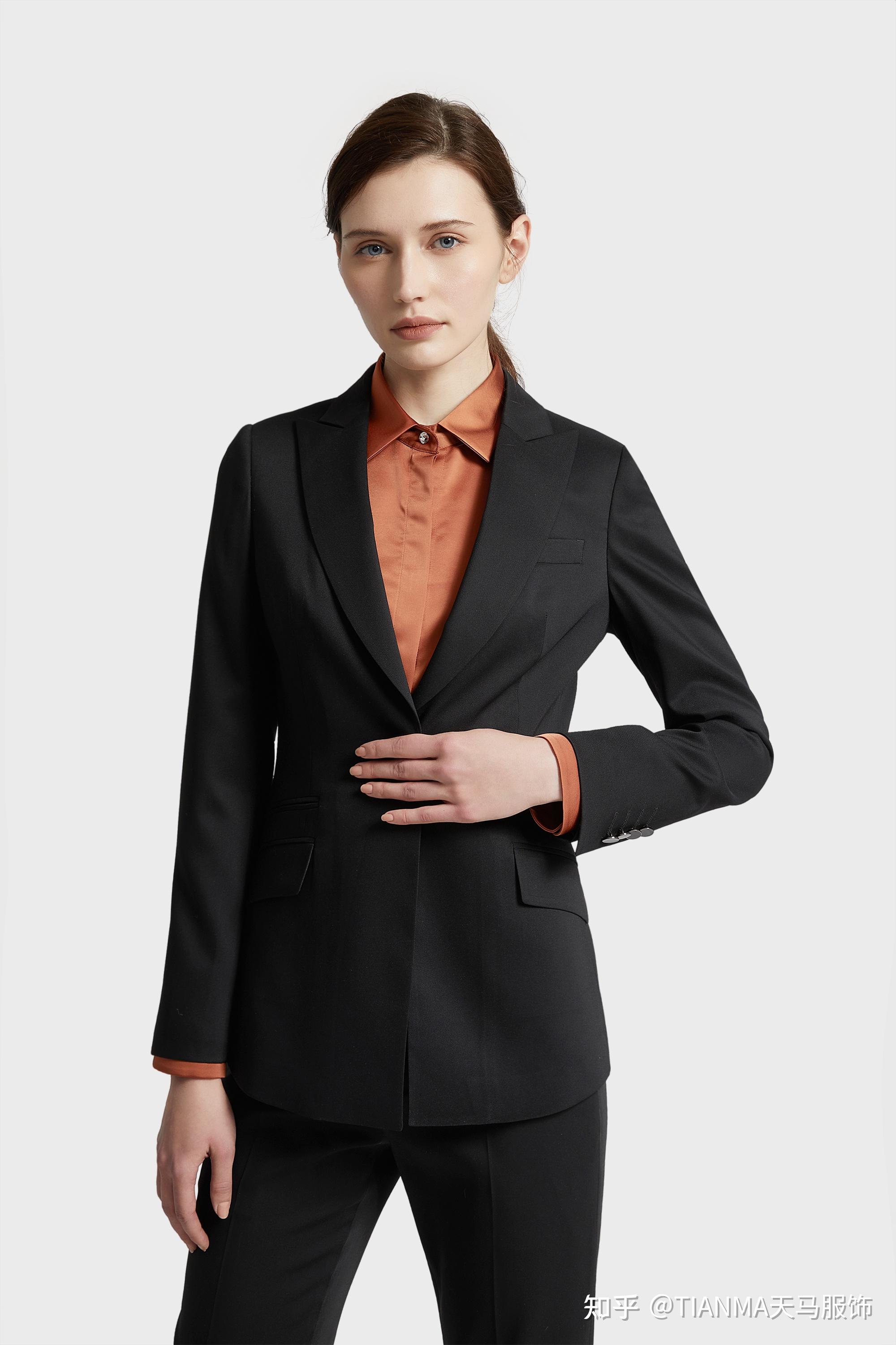 公务员面试穿这个颜色的西装可以吗