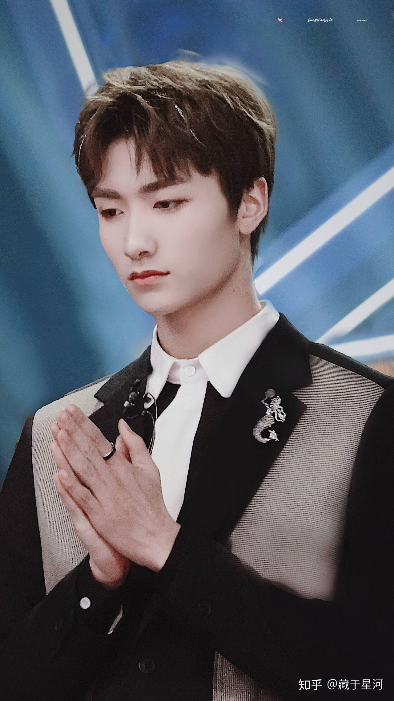 如何评价《青春有你》的文邺辰? - 知乎