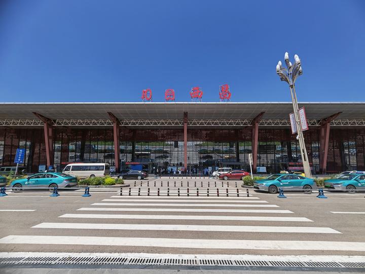 西昌青山机场——可以看火星文的机场