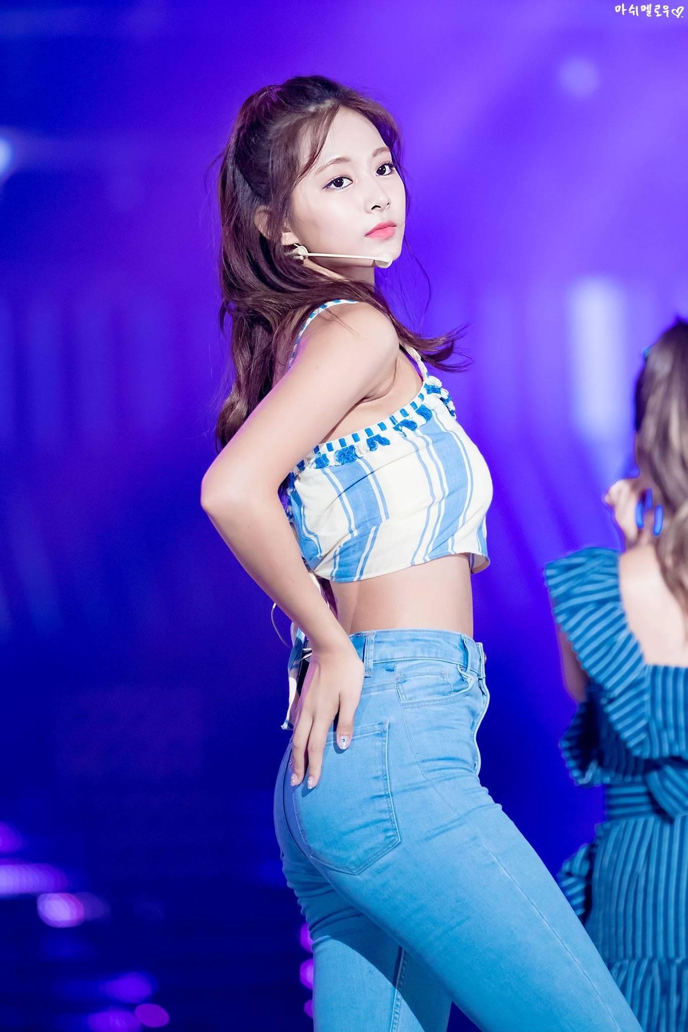 twice周子瑜的脸和身材怎么样pc为什么捧她是神颜