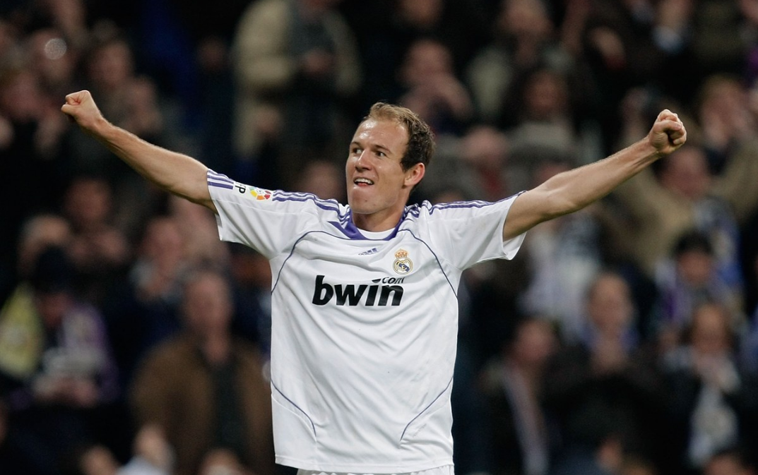 同是玻璃人,为什么皇马可以忍受贝尔却无法忍受罗本呢? - 知乎