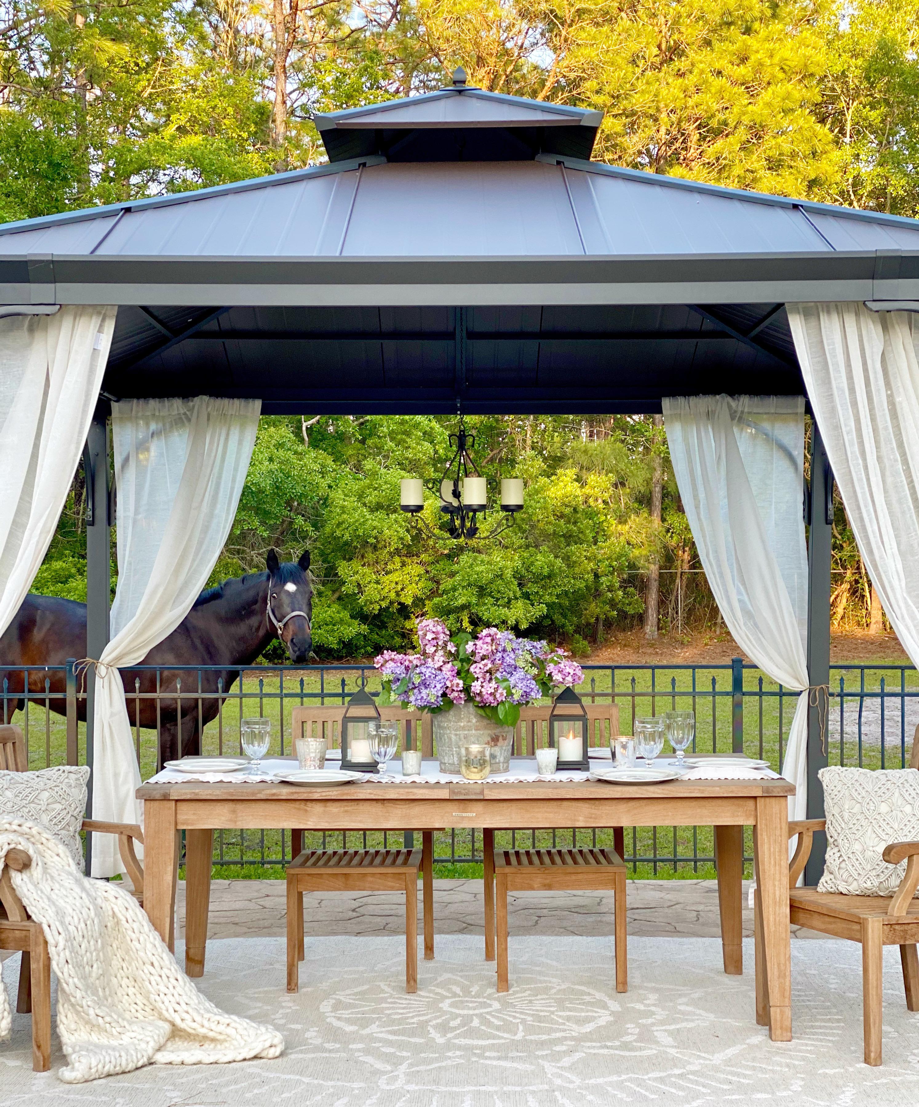 现代简约凉亭好不好看