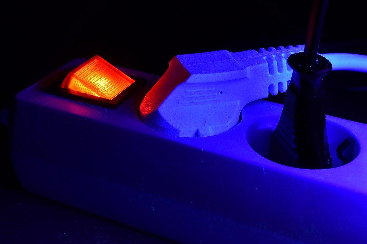 3. 转换插头规格