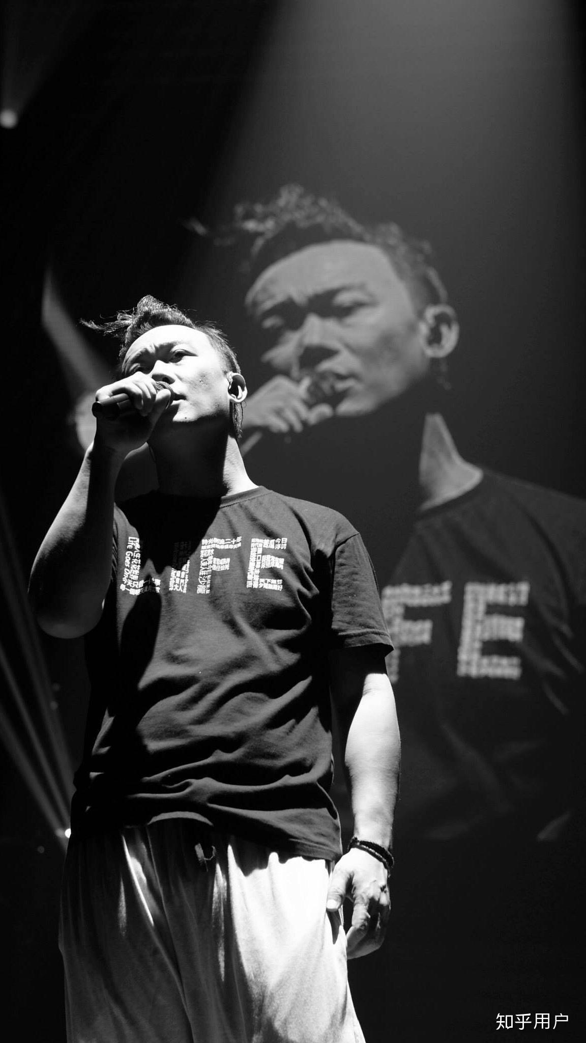 怎么解释陈奕迅的任我行中人群是那么像羊群